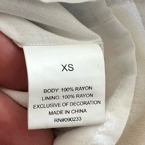 Lottie Moss Romper Floral Embroidered Off Shoulder Long Sleeve White Blue XS NWT - Picture 13 of 14